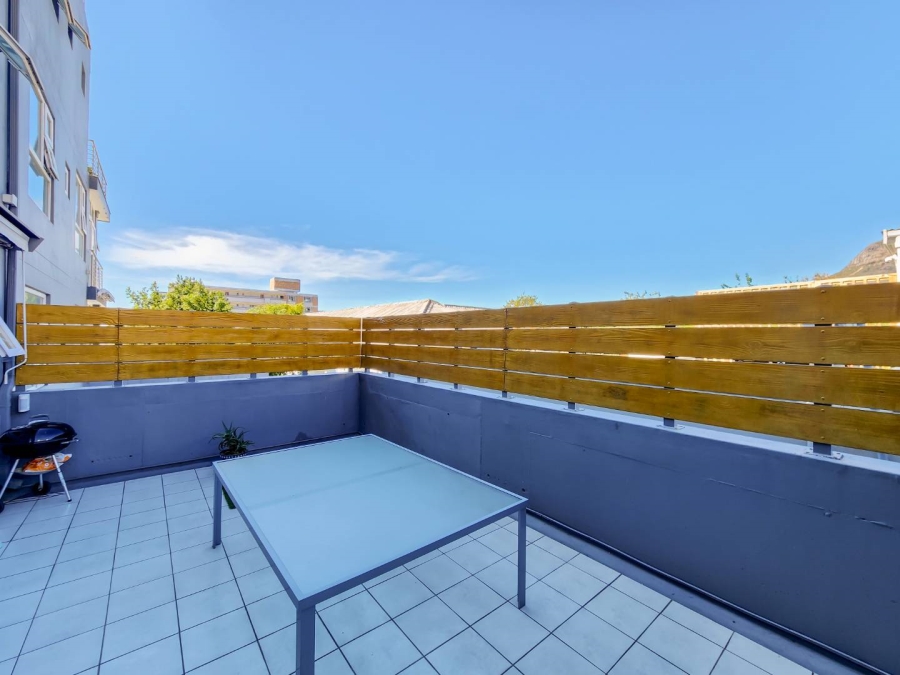 1 Bedroom Property for Sale in Gardens Western Cape